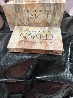 Urban Decay Naked Illuminated Trio - Rose Gold & Champagne Hues